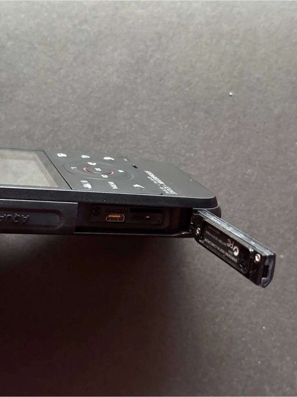 Samsung HMX-W300 Waterproof Full HD Pocket Camcorder | Open Box